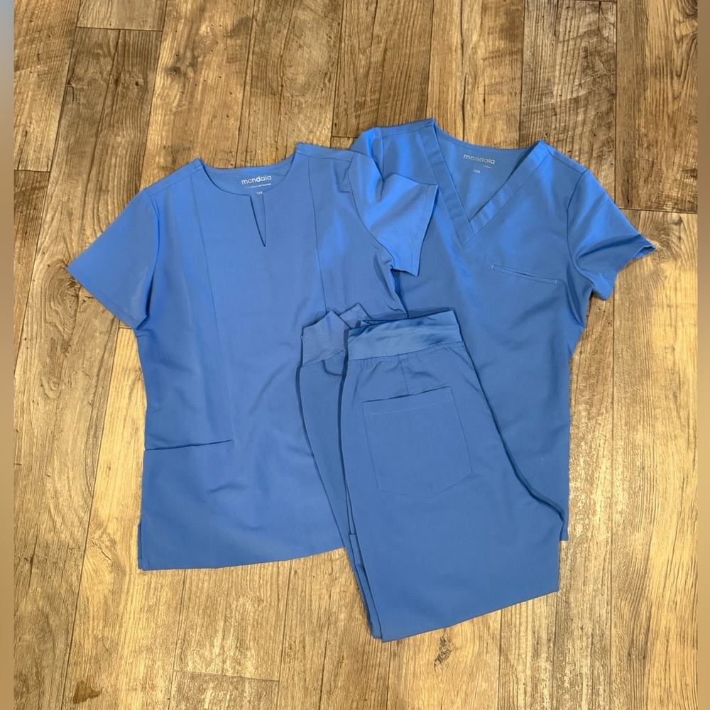 Mandala ciel blue Scrub Set